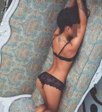 Esmer Güzeli, Büyüleyici ve Gizemli Mersin Escort