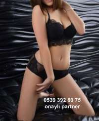 İşini Tutkuyla Yapan Mersin Yabancı Escort: Zarif ve Alımlı Partneriniz