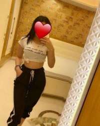 Mersin Esmer Escort Bayan İle Hayal Etme, Yaşa!