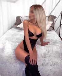 Mersin Sarışın Escort: Kudretin ve Tutkunun Uyumlu Dansı
